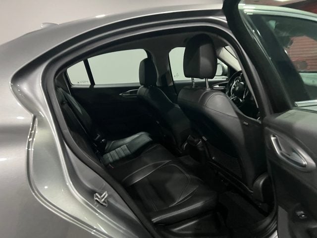 Alfa Romeo Giulia 2.2 Turbodiesel 210 CV AT8 AWD Q4 Veloce usato a ATENA LUCANA