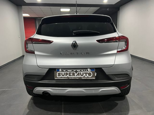 Renault Captur Blue dCi 115 CV EDC - foto 4 di 4