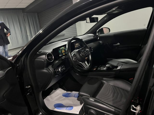 Mercedes-Benz A 180 d SEDAN Automatic Business, del 2022, 172.960 km, in vendita a Atena Lucana (SA)