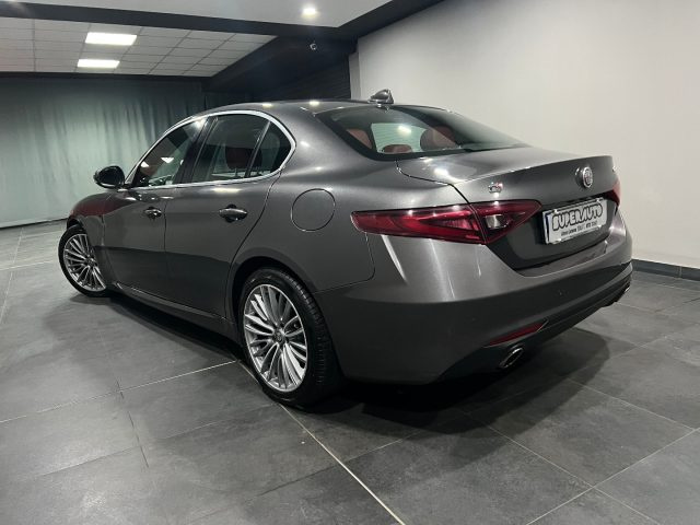 Alfa Romeo Giulia 2.2 Turbodiesel 180 CV AT8 Q2 Super - foto 3 di 4