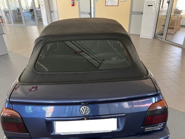 Volkswagen Golf Cabriolet 1.8/75 CV cat Pink Floyd KARMAN, del 1994, 136.000 km, in vendita a Atena Lucana (SA)