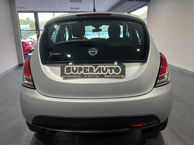 Lancia Ypsilon 1.2 69 CV 5 porte Platinum Ecochic GPL - foto 4 di 4
