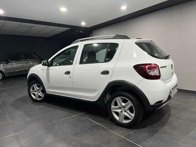 Dacia Sandero Stepway 1.5 dCi 8V 90CV Start&Stop - foto 4 di 4