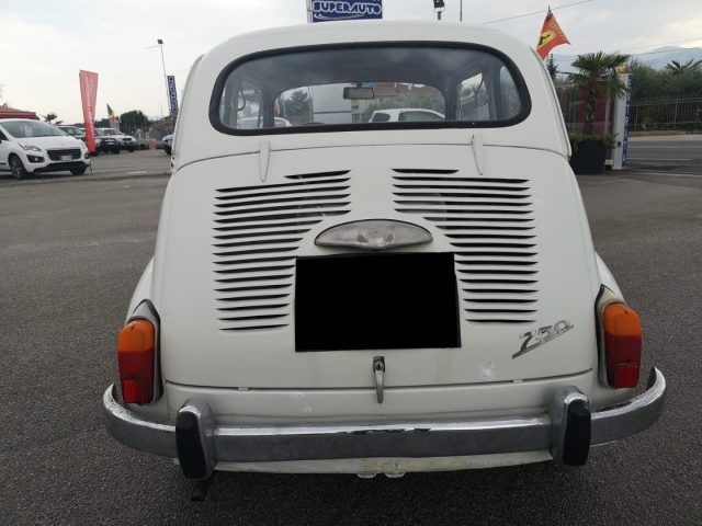Oldtimer Fiat 600 D - foto 3 di 15