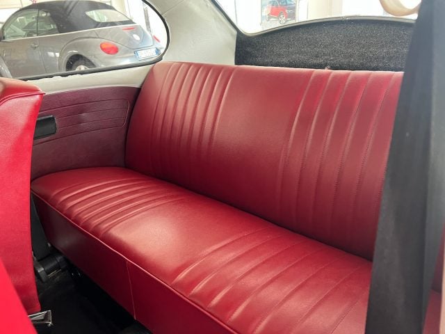 Volkswagen Maggiolone Maggiolino, del 1973, 71.000 km, in vendita a Atena Lucana (SA)
