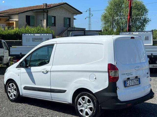 Ford Transit Courier 1.5 TDCi 75CV Van Entry - foto 3 di 4