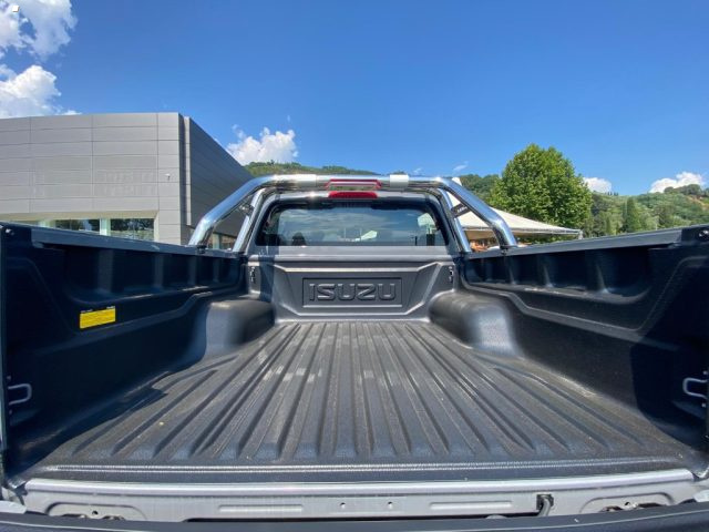 Isuzu D-Max N60 2.2 aut. Crew Cab Prestige - foto 3 di 4