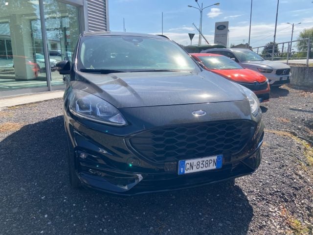 Ford Kuga 1.5 EcoBoost 150 CV 2WD ST-Line - foto 2 di 4