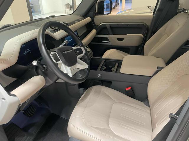 Land Rover Defender 110 3.0D I6 200 CV AWD Auto SE usato a MASSAROSA