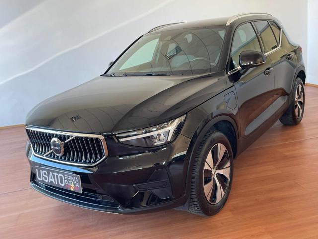 Volvo XC40 T4 Recharge Plug-in Hybrid automatico Core usato a MASSAROSA