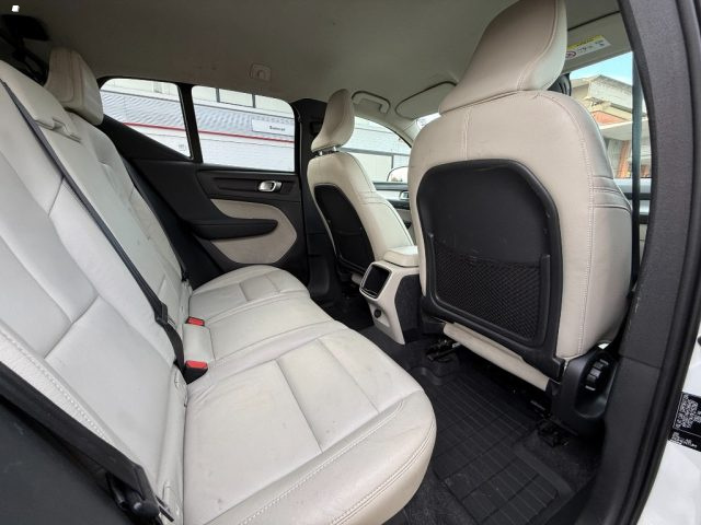 Volvo XC40 T3 Inscription usato a MASSAROSA