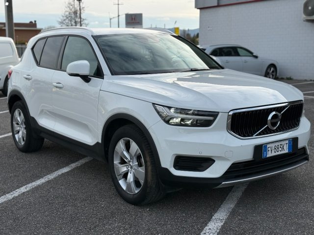 Volvo XC40 T3 Inscription - foto 3 di 4