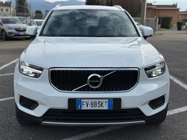 Volvo XC40 T3 Inscription - foto 2 di 4