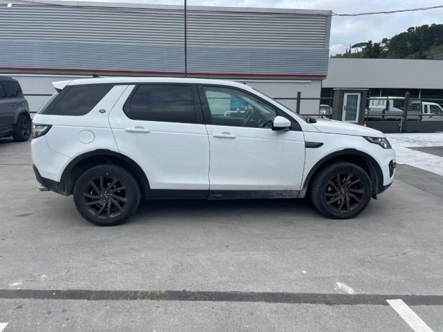 Land Rover Discovery Sport 2.0 TD4 150 CV SE - foto 3 di 4