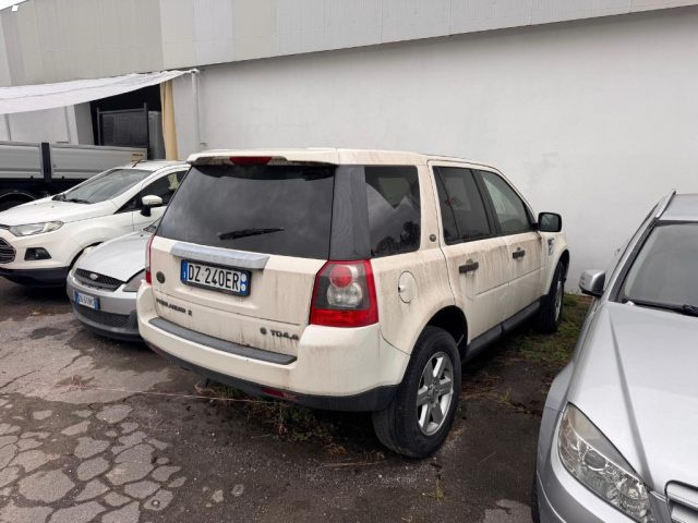 Land Rover Freelander 2.2 TD4 S.W. E - foto 3 di 4