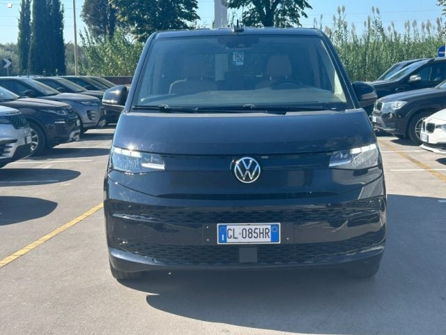 Volkswagen Multivan 2.0 TDI 150CV DSG Style, del 2022, 70.733 km, in vendita a Massarosa (LU)