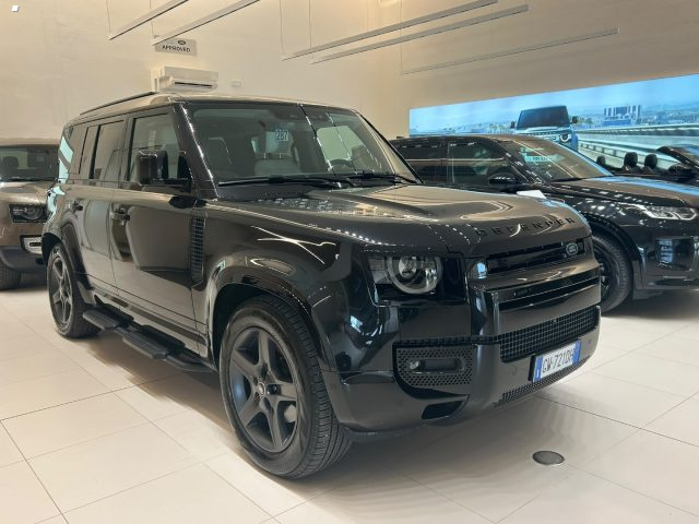 Land Rover Defender 110 3.0D I6 200 CV AWD Auto X-Dynamic SE - foto 3 di 4