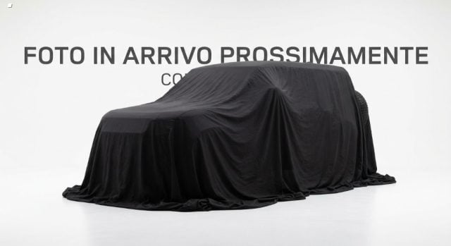 Land Rover Defender 110 3.0D I6 250 CV AWD Auto X-Dynamic HSE, del 2025, 25.743 km, in vendita a Massarosa (LU)