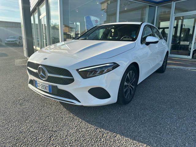 Mercedes-Benz A 180 Automatic Advanced, del 2024, 63.950 km, in vendita a Massarosa (LU)