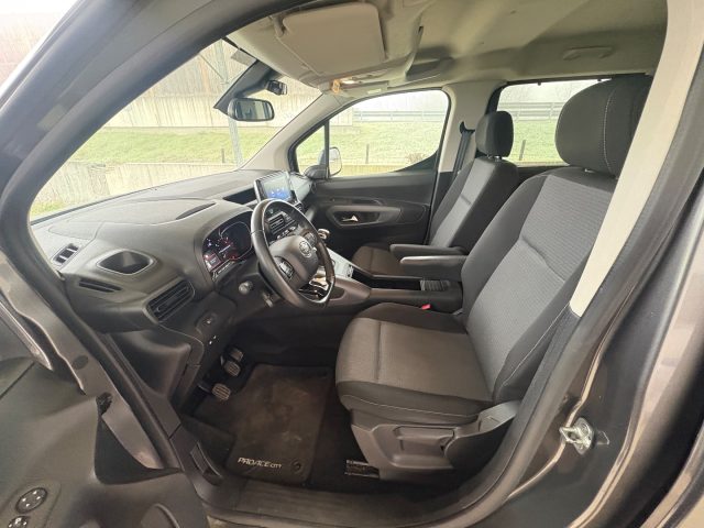 Toyota Proace City 1.5D 100 CV 7 POSTI EURO 6-DTEMP 7 DIESEL Lounge, del 2021, 60.000 km, in vendita a Pavia (PV)