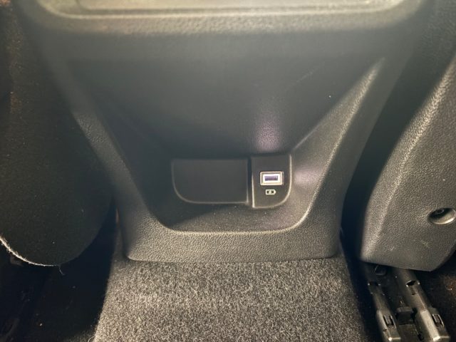 Toyota Proace City 1.5D 100 CV 7 POSTI EURO 6-DTEMP 7 DIESEL Lounge, del 2021, 60.000 km, in vendita a Pavia (PV)
