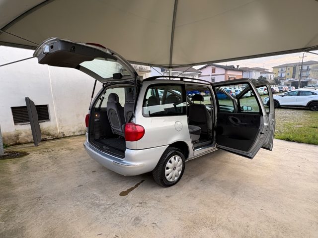 SEAT Alhambra 1.9 TDI SE 7 POSTI TENUTA BENE UNICO PROPIRETARIO usato a PAVIA