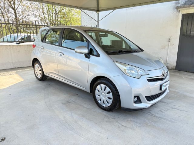 Toyota Verso-S 1.3 CVT Style AUTOMATICA NAVIGATORE E RETROCAMERA - foto 3 di 4