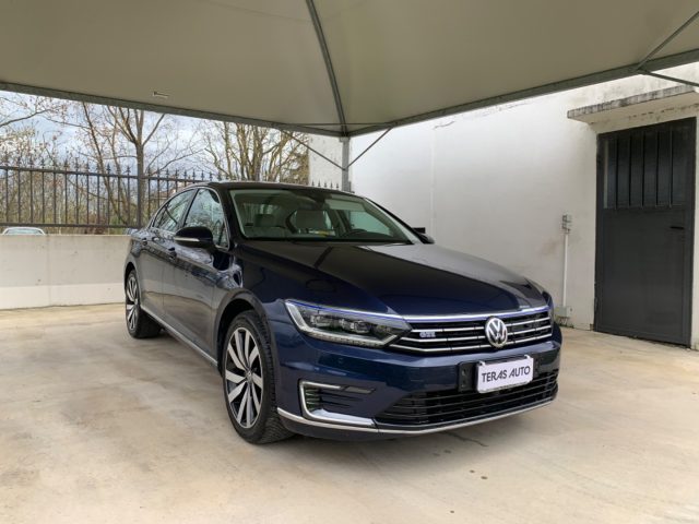 Volkswagen Passat 1.4 DSG Hybrid plug-in AUTOMATICA TAGLIANDI CERTIF - foto 2 di 4