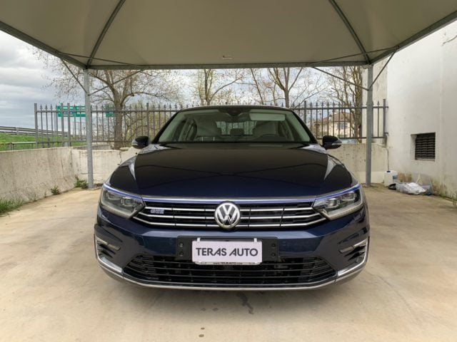 Volkswagen Passat 1.4 DSG Hybrid plug-in AUTOMATICA TAGLIANDI CERTIF usato a PAVIA