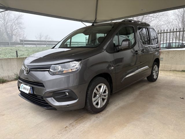 Toyota Proace City 1.5D 100 CV 7 POSTI EURO 6-DTEMP 7 DIESEL Lounge usato a PAVIA