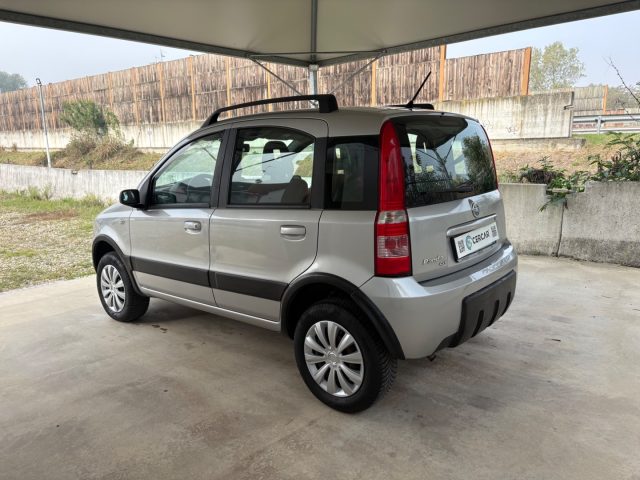 Fiat Panda 1.2 4x4 Climbing POCHI CHILOMETRI OK NEOP - foto 4 di 4