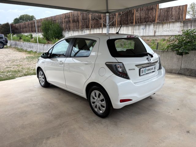 Toyota Yaris 1.5 Hybrid 5 porte AUTOMATICA OK NEOPATENTATI - foto 4 di 4