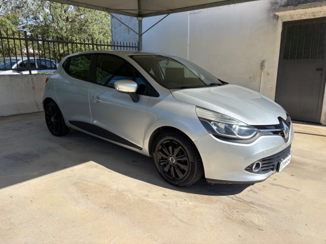 Renault Clio 1.2 75CV 5 porte Wave EURO 5 OK NEOPATENTATI - foto 3 di 47