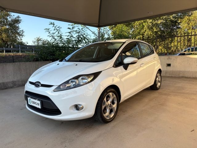 Ford Fiesta 1.4 5 porte Bz.- GPL Titanium OK NEOPAETNTATI, del 2012, 159.000 km, in vendita a Pavia (PV)