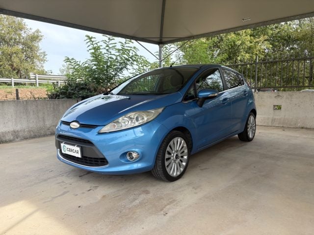 Ford Fiesta 1.2 82 CV 5 porte Titanium OK NEOPATENTATI, del 2009, 114.000 km, in vendita a Pavia (PV)