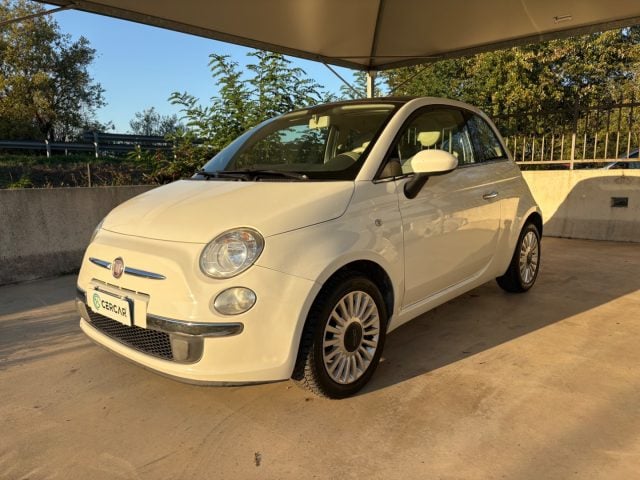 Fiat 500 1.2 Lounge CAMBIO AUTOMATICO OK NEOP, del 2010, 104.000 km, in vendita a Pavia (PV)