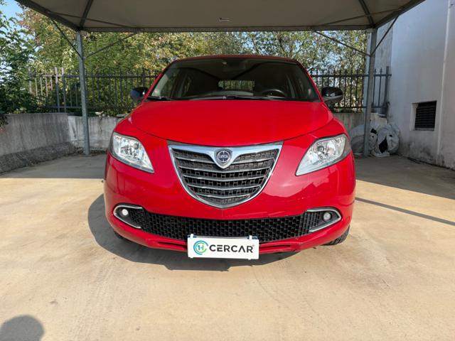 Lancia Ypsilon 0.9 TwinAir 85 CV 5 porte S&S DFN Gold AUTOMATICA - foto 2 di 4