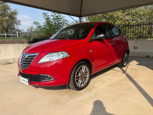 Lancia Ypsilon 0.9 TwinAir 85 CV 5 porte S&S DFN Gold AUTOMATICA, del 2015, 129.000 km, in vendita a Pavia (PV)