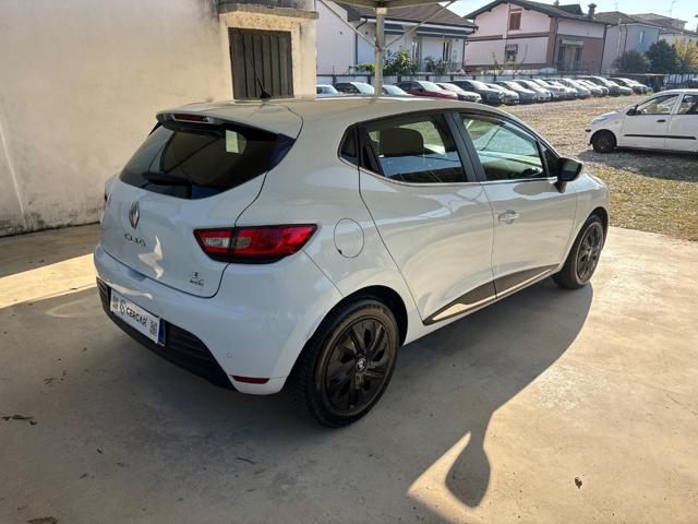 Renault Clio TCe 12V 90CV GPL FINO 11/2027 5 porte Energy Zen - foto 4 di 4