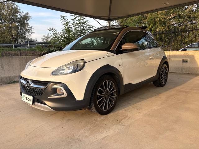 Opel Adam Rocks 1.4 100 CV CABRIO PER NEOPATENTATI, del 2016, 126.000 km, in vendita a Pavia (PV)