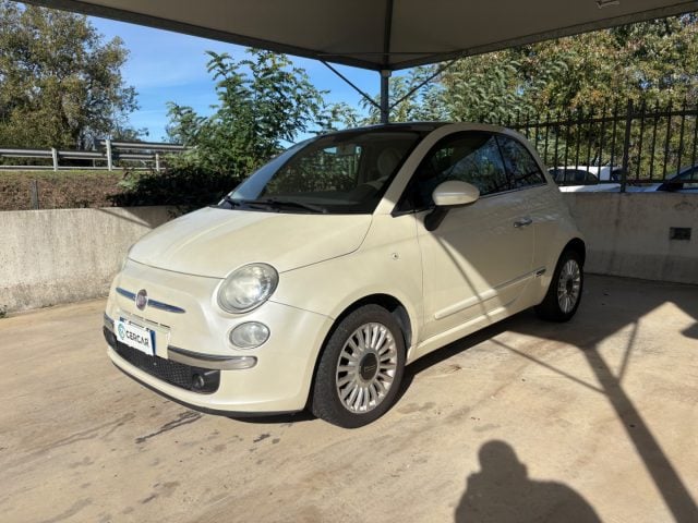 Fiat 500 1.2 Lounge CAMBIO AUTOMATICO OK NEOPATENTATI, del 2011, 84.000 km, in vendita a Pavia (PV)