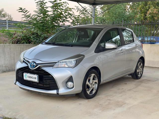 Toyota Yaris 1.5 Hybrid 5 porte Active AUTOMATICA PER NEOPATENT, del 2014, 148.000 km, in vendita a Pavia (PV)