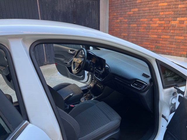 Ford Fiesta 1.1 75 CV GPL 5 porte Titanium fari led full - foto 2 di 4