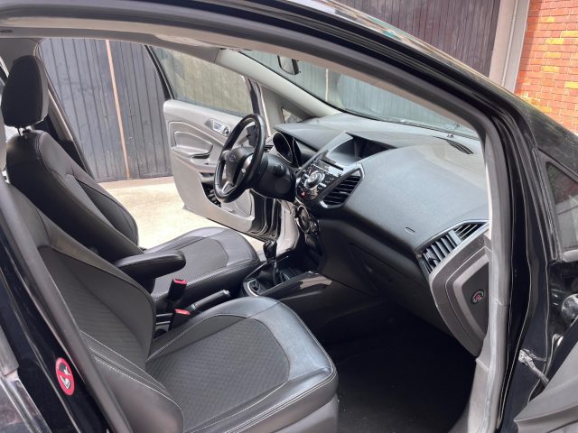 Ford EcoSport 1.5 TDCi 95 CV Titanium euro 6 full optional - foto 2 di 4
