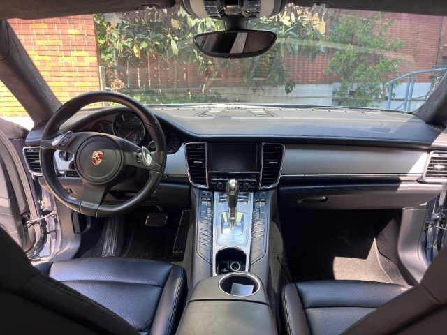 Porsche Panamera 3.0 Diesel tetto apribile full optional - foto 2 di 4