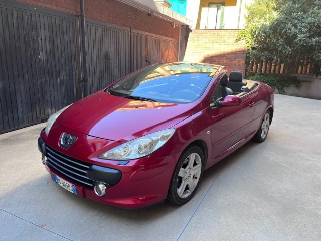 Peugeot 307 2.0 HDi FAP CC ottime condizioni, del 2006, 140.000 km, in vendita a Torino (TO)