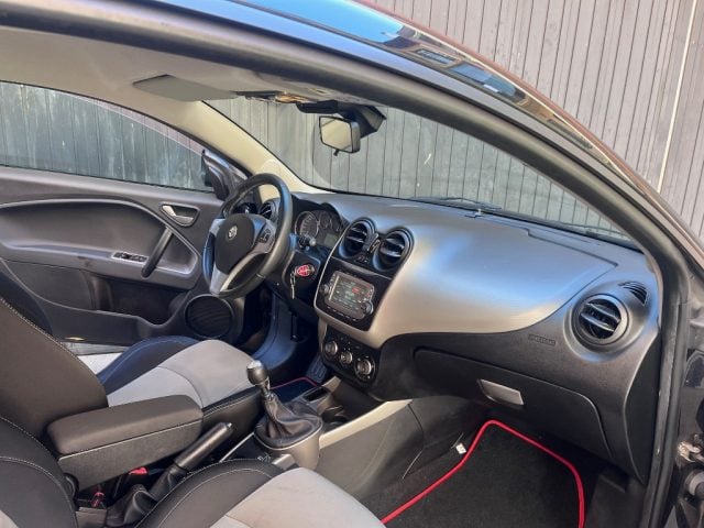 Alfa Romeo MiTo 1.4 78 CV 8V S&S unico proprietario - foto 2 di 4