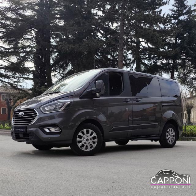 Ford Tourneo Custom 320 L1 Tourneo EcoBlue Trend 8 posti iva esposta usato a SANT ANGELO IN VADO