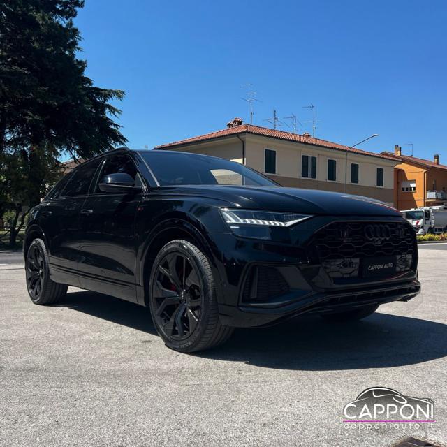 Audi Q8 50 TDI 286 CV quattro tiptronic S Line usato a SANT ANGELO IN VADO