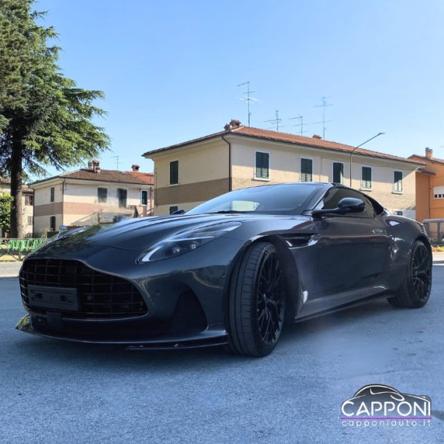 Aston Martin DB12 V8 Coupé IVA DEDUCIBILE - foto 2 di 4
